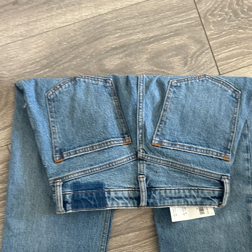 Abercrombie & Fitch High Rise Blue Jeans - Picture 4 of 4